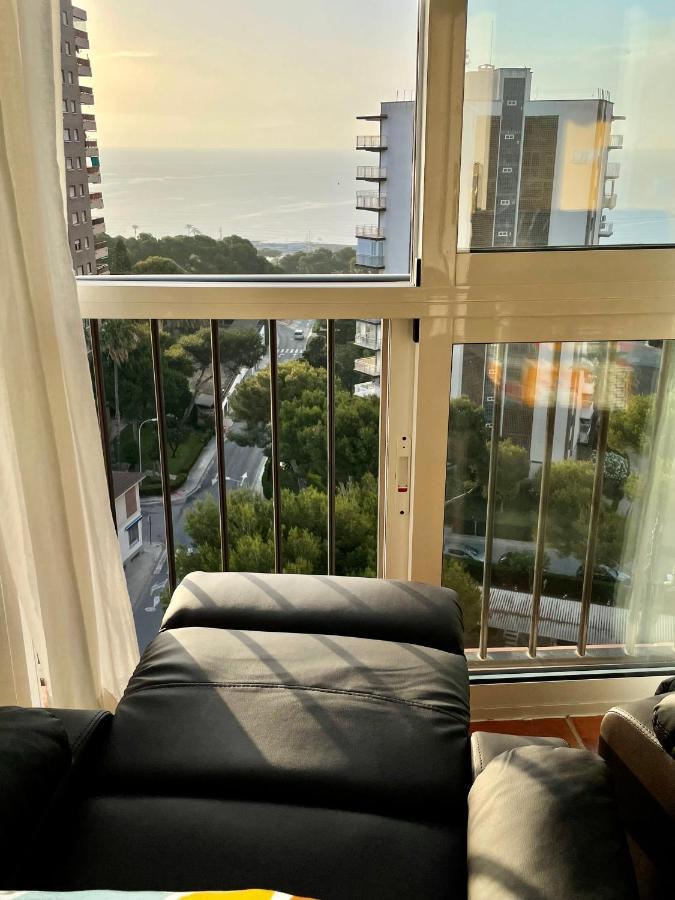 Cosy, Seaview Apartment, Close To Beach And Bars -Edificio Rhin كامبوامور المظهر الخارجي الصورة