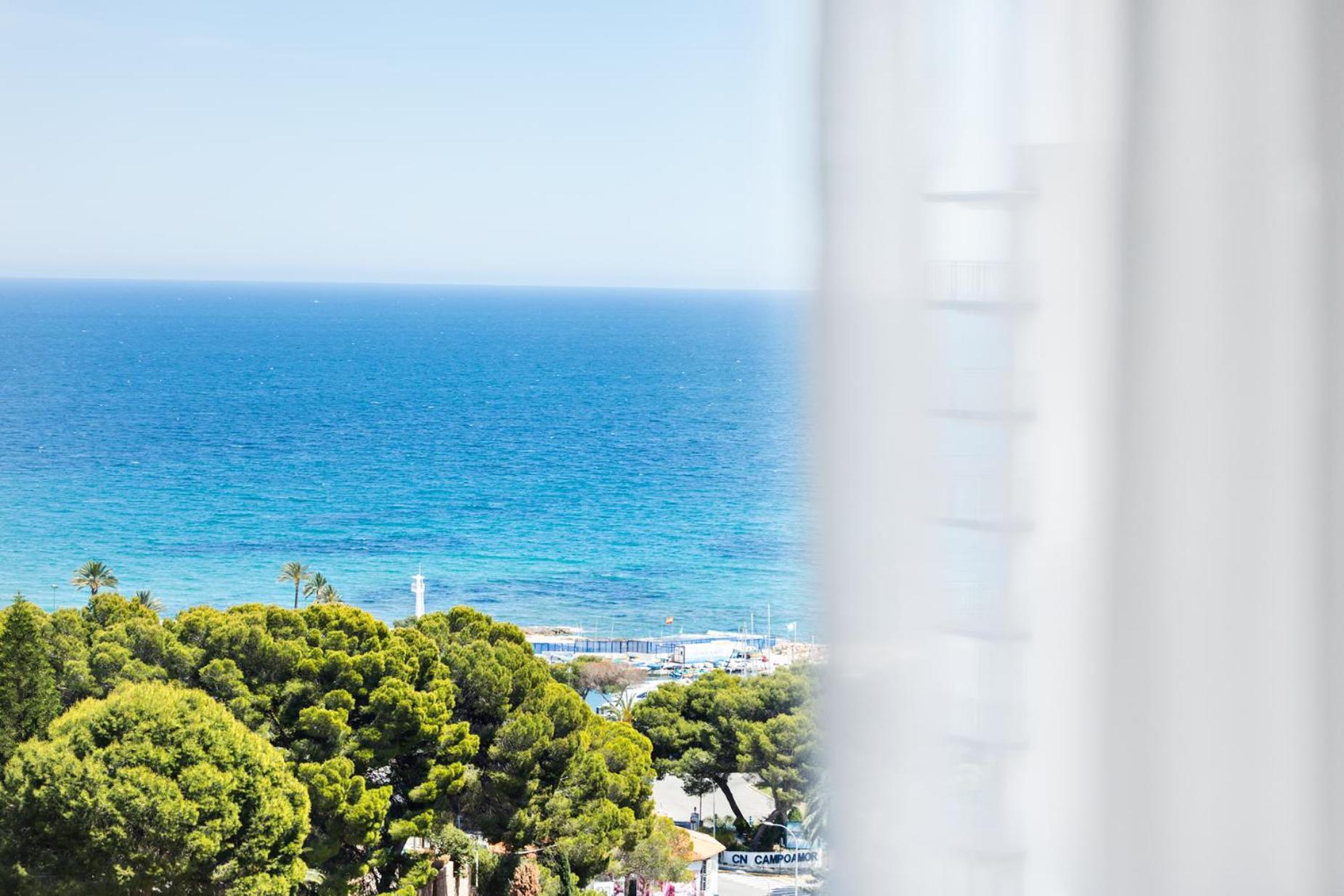 Cosy, Seaview Apartment, Close To Beach And Bars -Edificio Rhin كامبوامور المظهر الخارجي الصورة